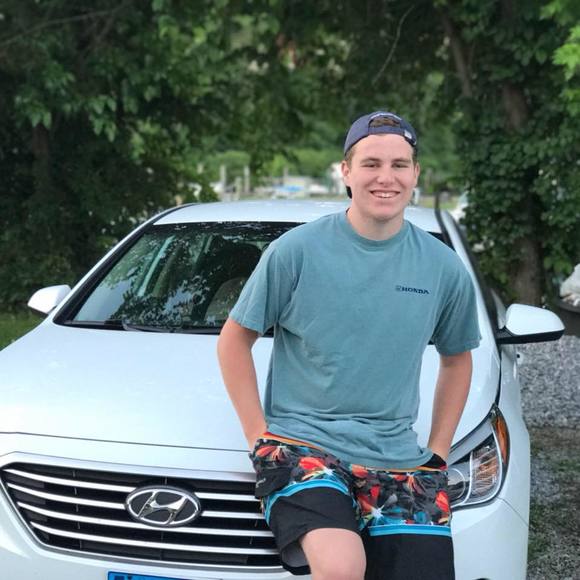 Meet your Posher, Tyler - Picture 1 of 1